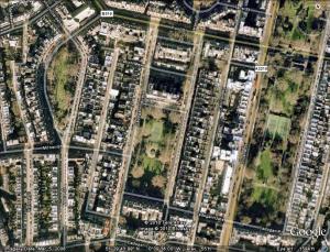 Cadogan Square with Lennon Gardens to the west