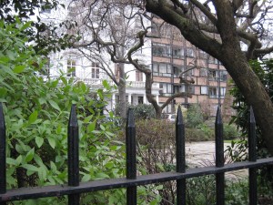 oVINGTON FROM ACROSS PICKETS